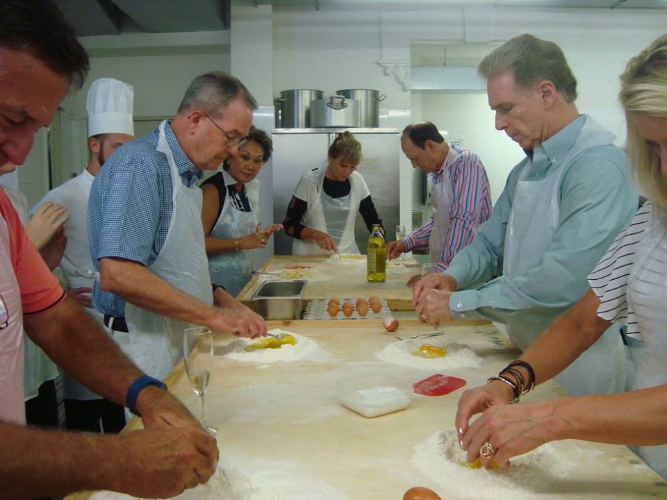 <h2>Rome, Florence & Lake Como Escorted 2016</h2>12 Nights including Rome, Florence & Lake Como | 5 Rounds | August 27 – September 8