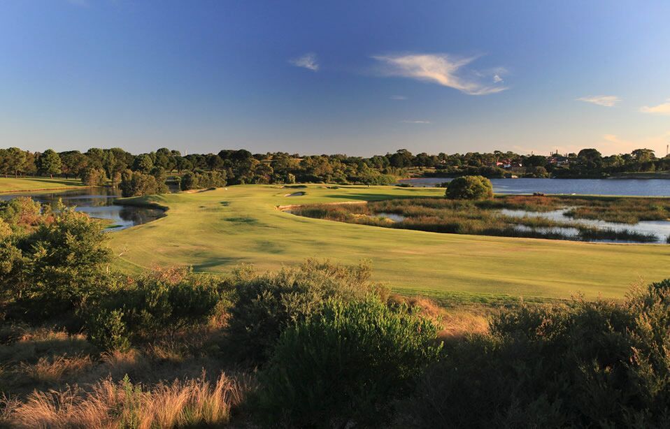 THE LAKES GOLF CLUB: EASTLAKES, AUSTRALIA THE LAKES GOLF CLUB: EASTLAKES, AUSTRALIA